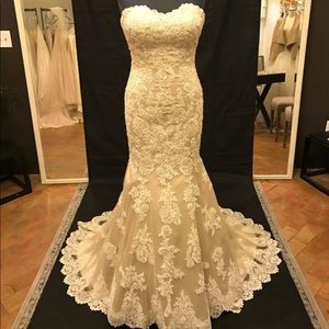 Martina Liana Wedding dress (unworn & unaltered)